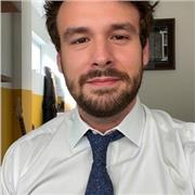 Advogado e professor de direito para todos os níveis